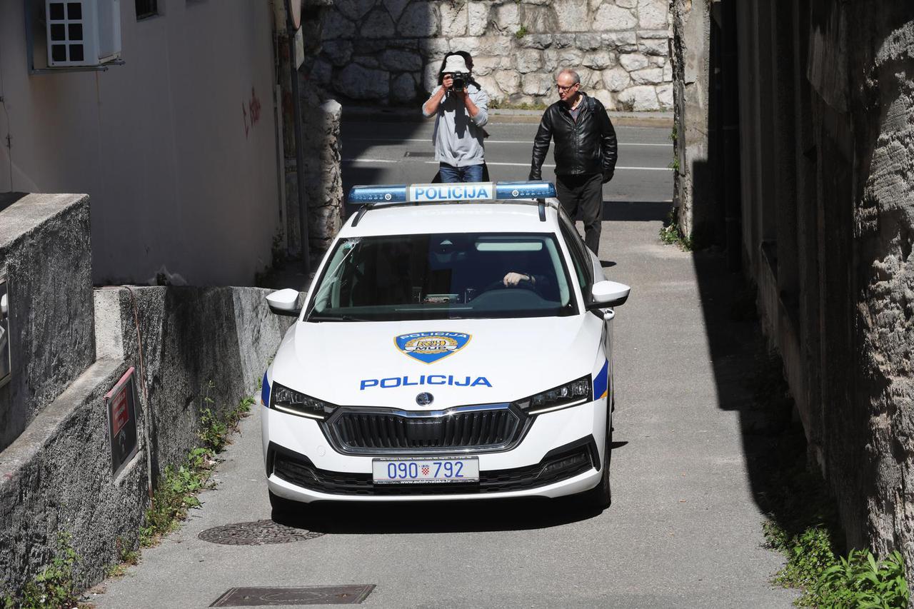 Rijeka: Dovođenje na Županijski sud uhićenih u Istri i dolazak njihovih branitelja