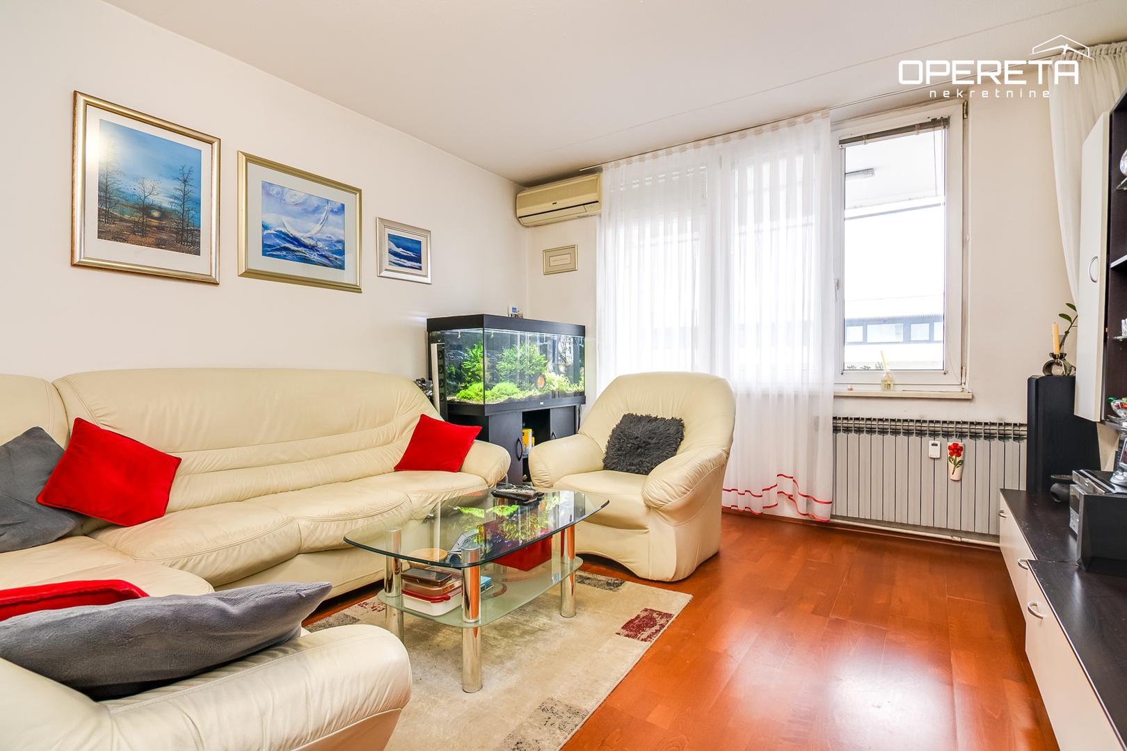  Cijena stana iznosi 335.000 €.