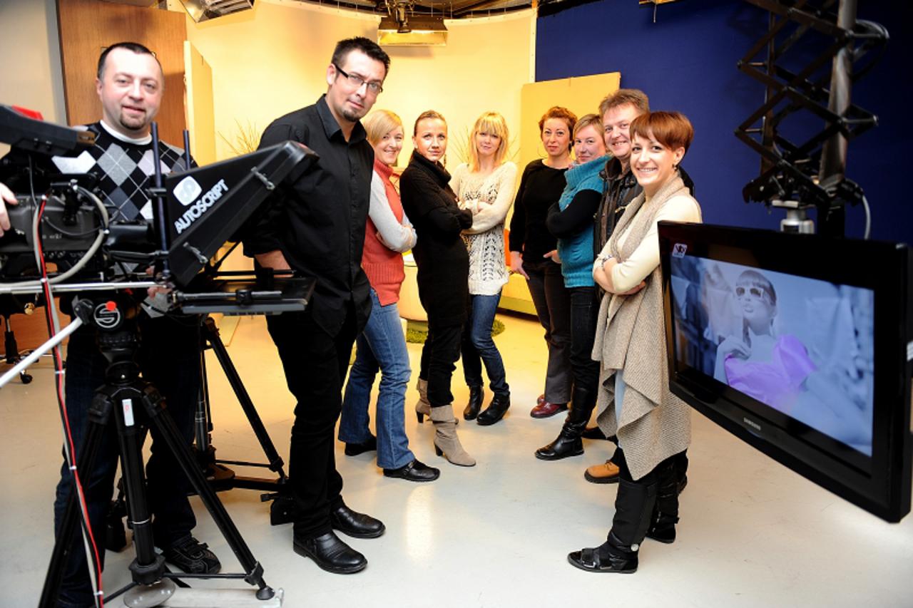 '31.01.2011., Ulica petra Kresimira, Varazdin, Ekipa VTV televizije u studiju tijekom snimanja Vekerice Photo: Marko Jurinec/PIXSELL'