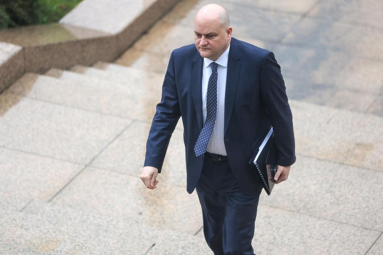 Zagreb: Dolazak ministara na 145. sjednicu Vlade RH u NSK