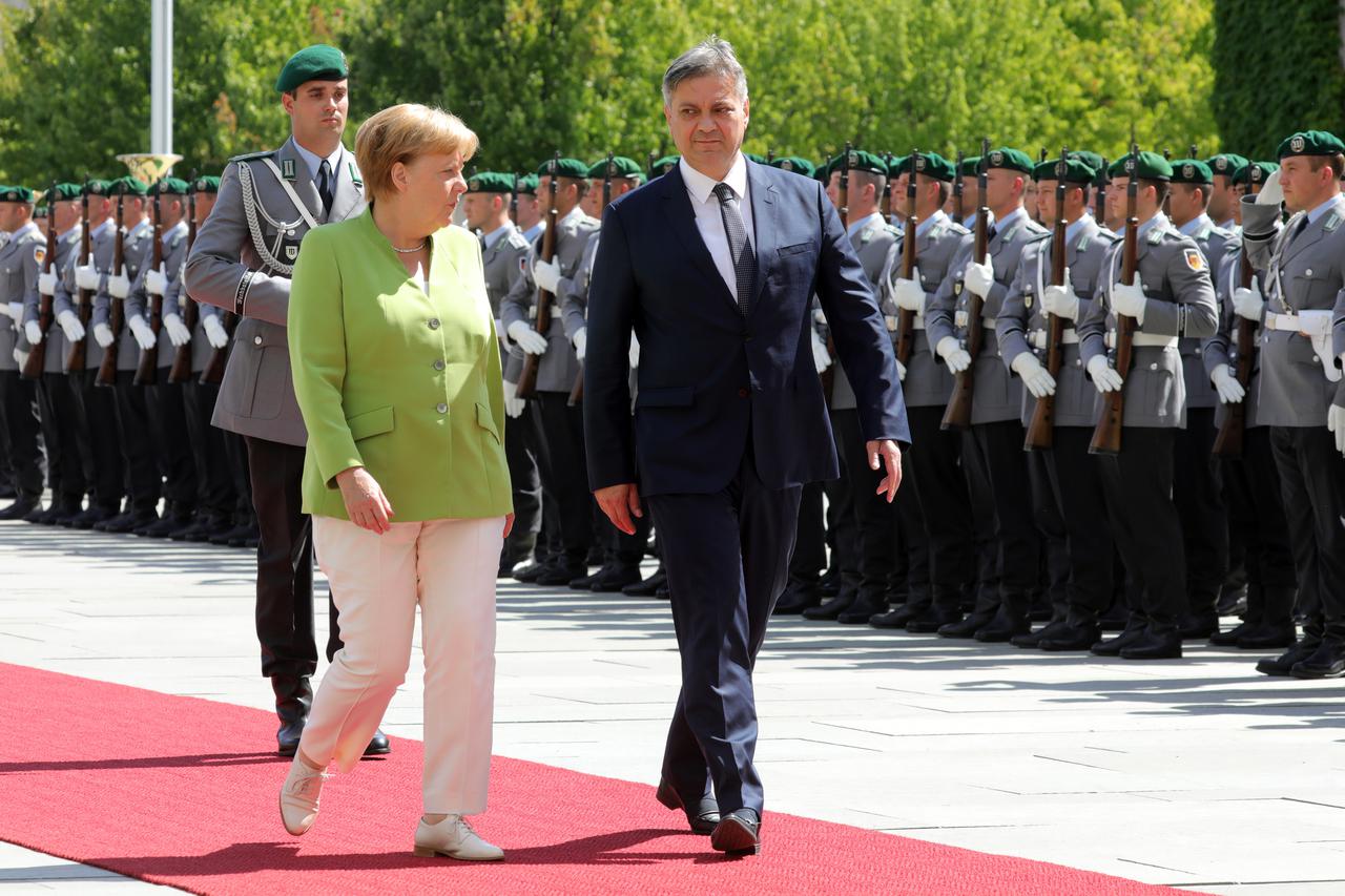Merkel i Zvizdić