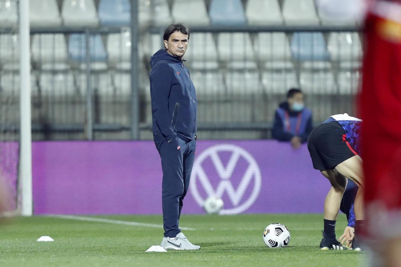 Zagrijavanje nogometaša prije početka utakmice Hrvatske i Malte