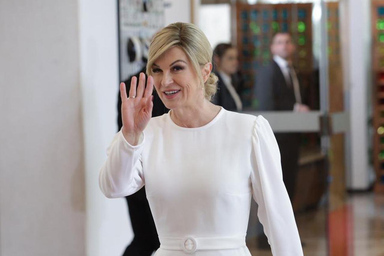 POOL: Kolinda Grabar Kitarovi? u bijeloj haljini na inauguraciji