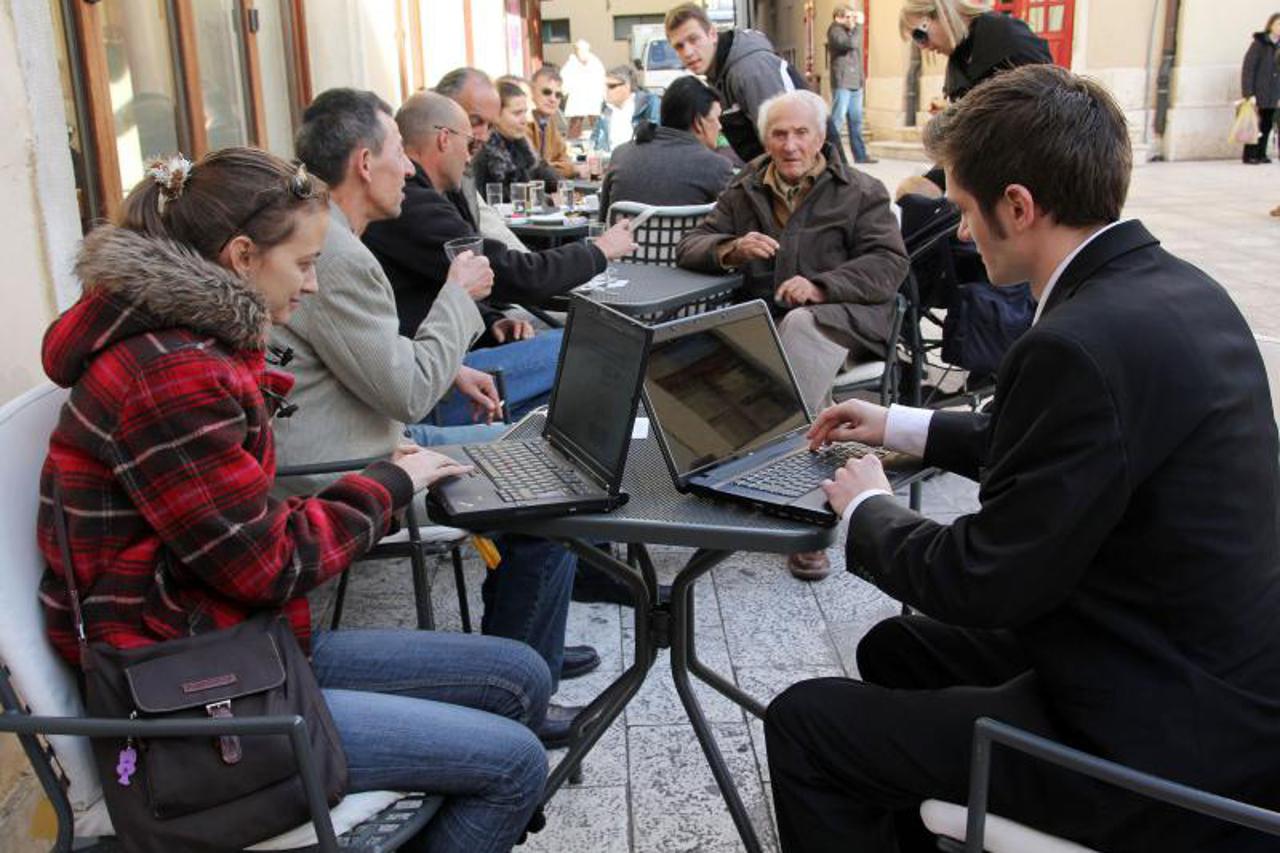 sibenik, internet, laptop (1)