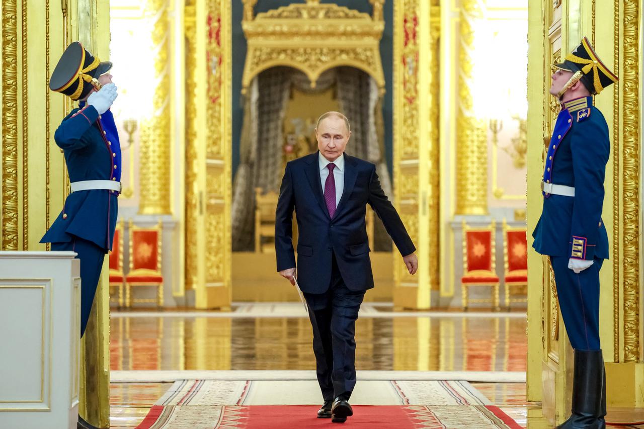 storyeditor/2025-06-30/2025-06-23T141657Z_791614455_RC2D8FAL9M2W_RTRMADP_3_RUSSIA-PUTIN.JPG