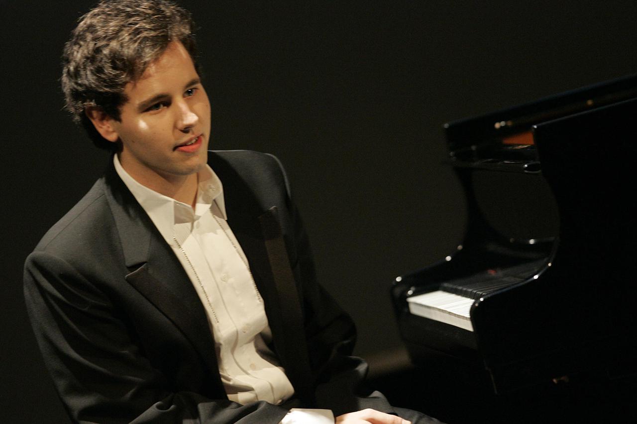 Aljoša Jurinić