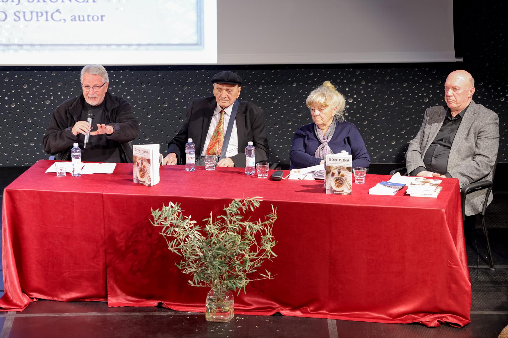 05.02.2026., Novalja - Predstavljanje knjige Domovina, Pastroc autora Dinka Supica Photo: Sime Zelic/PIXSELL