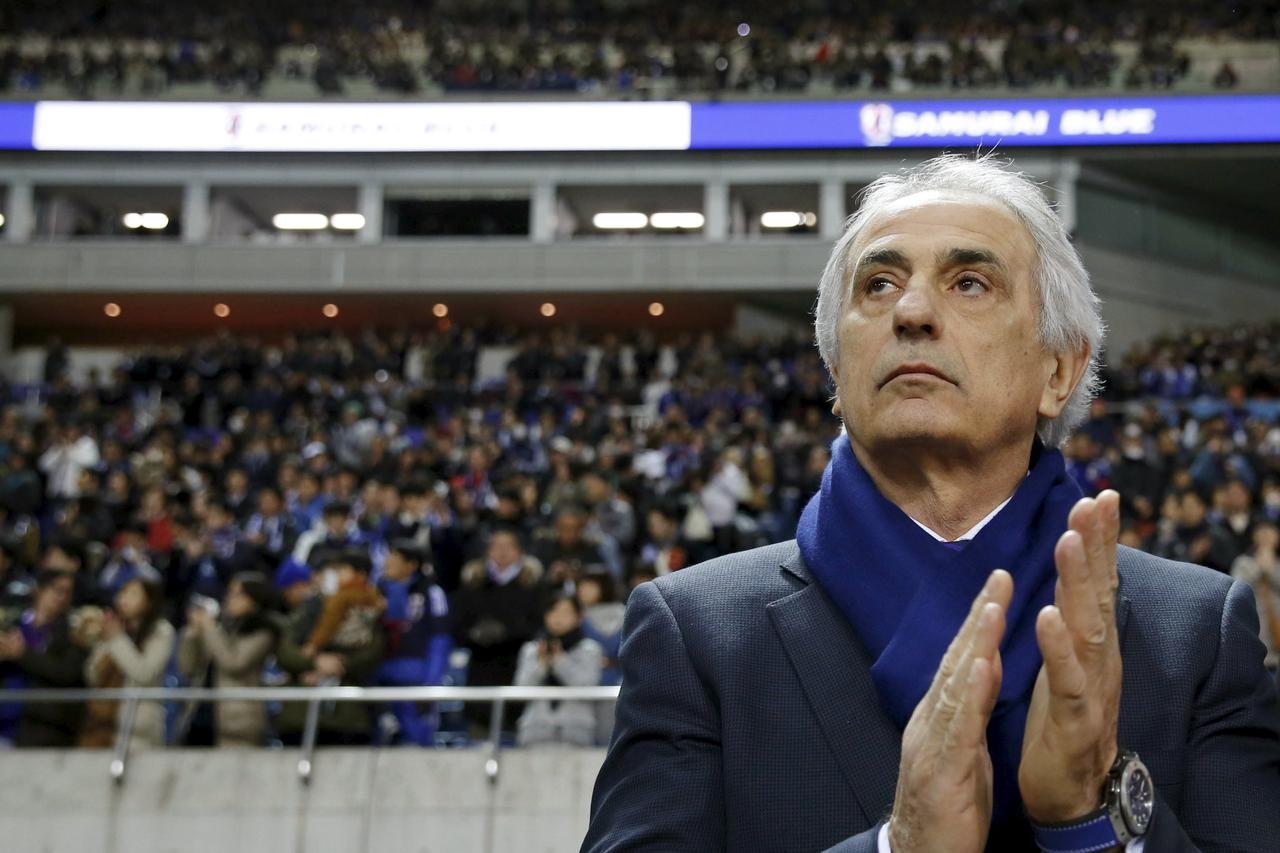 Football Soccer - Japan v Afghanistan - World Cup 2018 Qualifier - Saitama Stadium, Saitama, Japan - 24/3/16 Japan's head coach Vahid Halilhodzic claps his hands before the match against Afghanistan. REUTERS/Toru Hanai