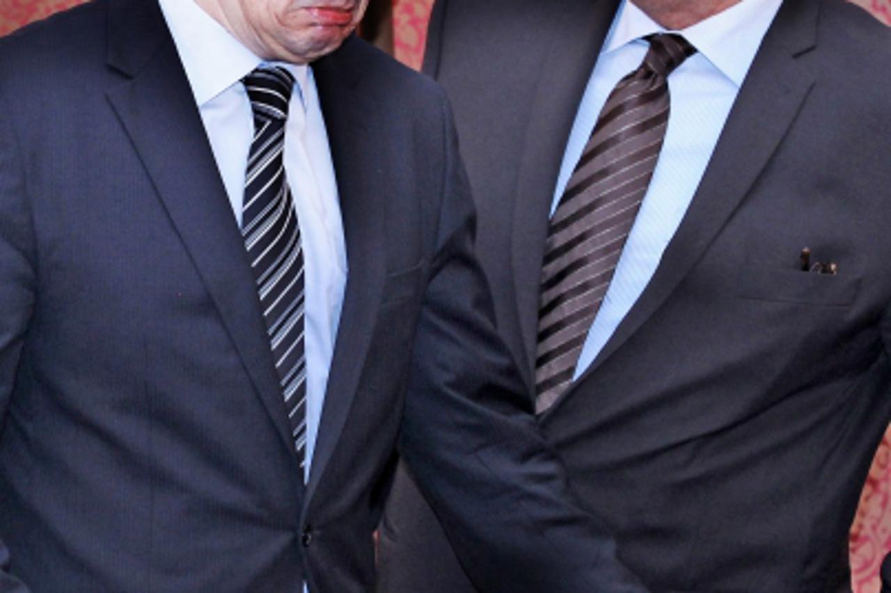 '25.05.2012., Zagreb - Redovita sjednica Vlade RH. Zoran Milanovic, Radimir Cacic.  Photo: Patrik Macek/Pixsell'