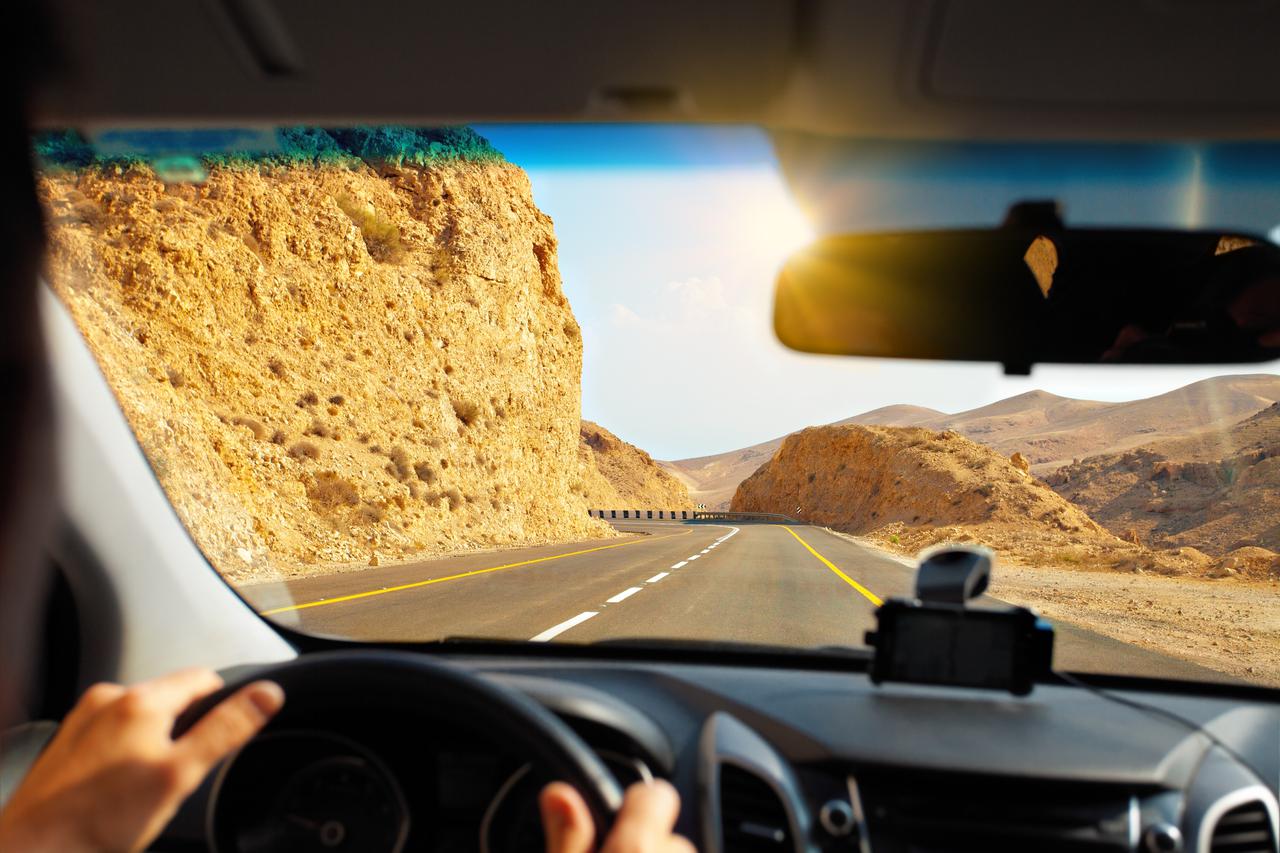 Sunce, automobil