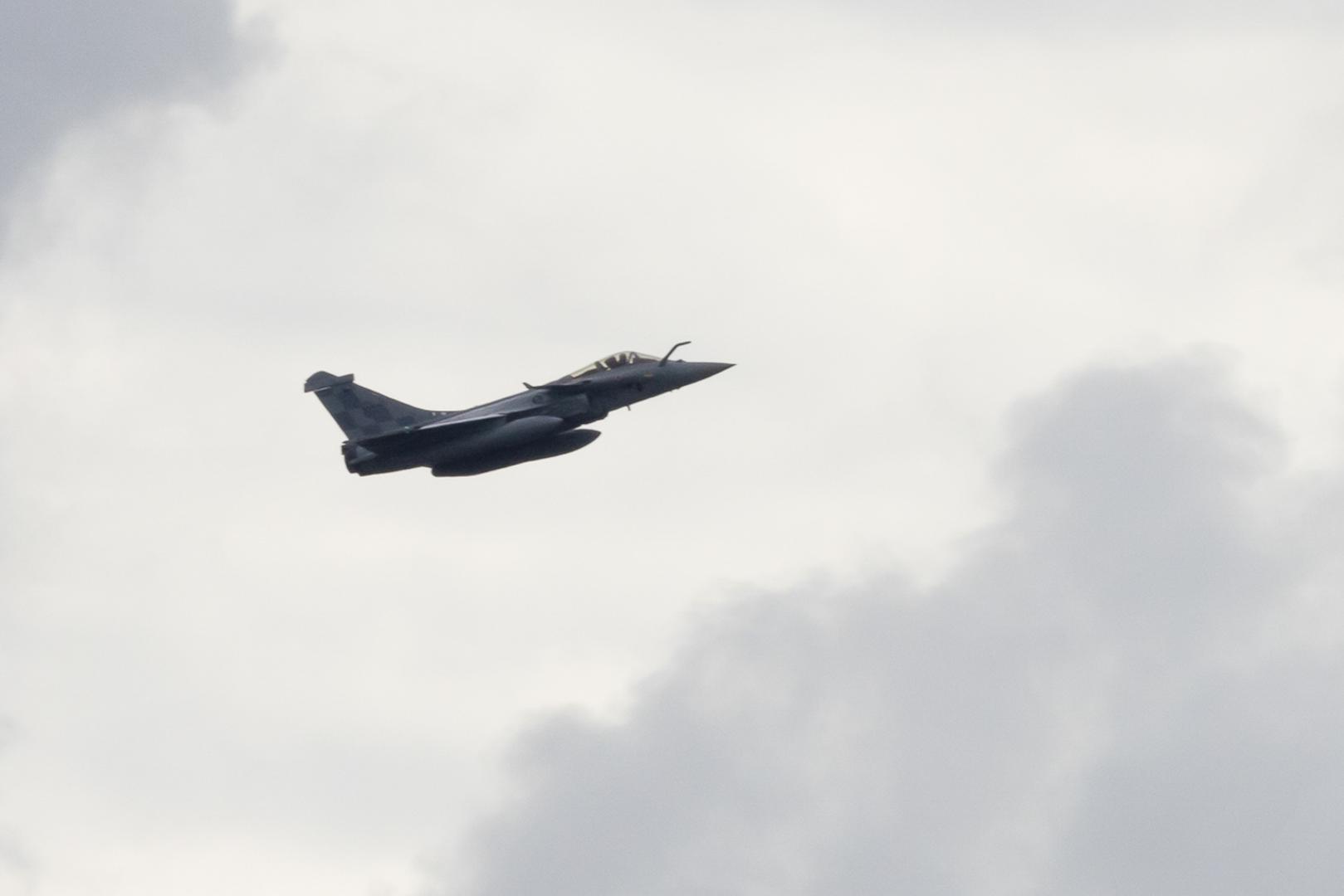 Za kupnju Rafalea iz državnog je proračuna osigurano ukupno 1,13 milijardi eura u razdoblju od 2021. do 2026.godine. Za ovu je godinu predviđeno oko 225 milijuna eura, za sljedeću 65 milijuna, dok će se iz proračuna za 2026. godinu izdvojiti oko 18 milijuna eura. 