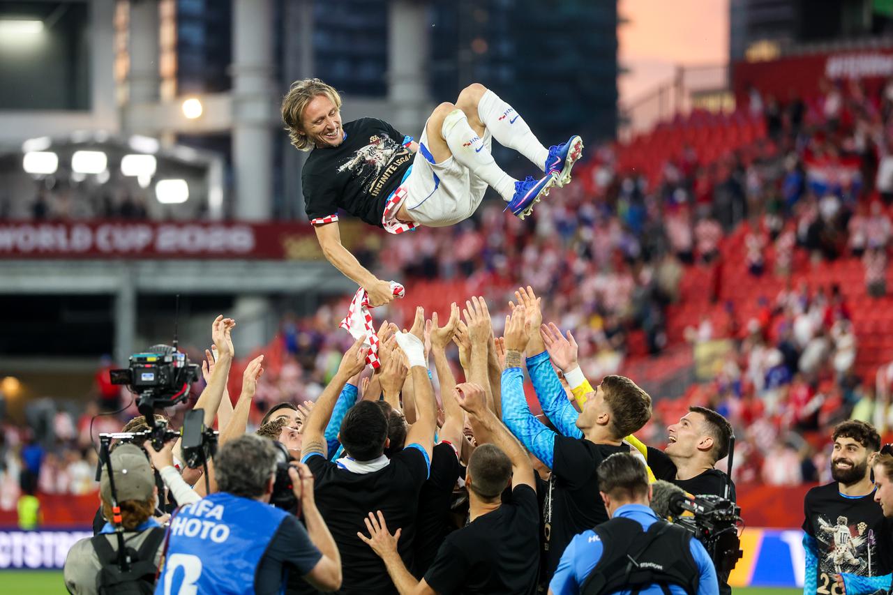 SP 2026 Toronto: Hrvatska reprezentacija obilježila 200. nastup Luke Modrića u dresu Hrvatske