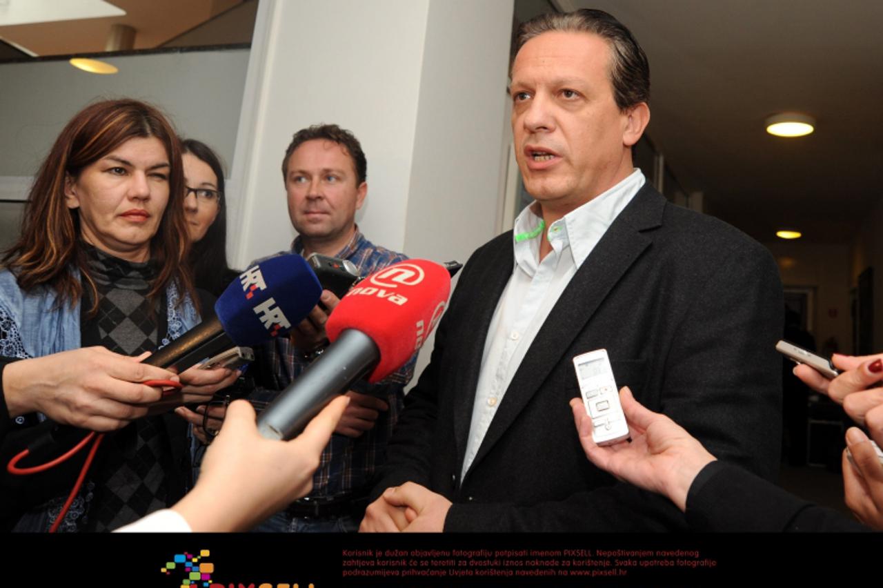'18.11.2010., Split - U zgradi Banovine odrzana sjednica Gradskog vijeca. Hrvoje Tomasovic Photo: Nino Strmotic/PIXSELL'