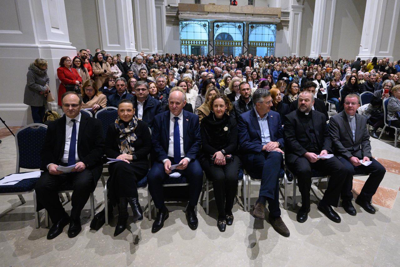 Zagreb: Korizmeni koncert Stala Majka u bazilici Presvetog Srca Isusova
