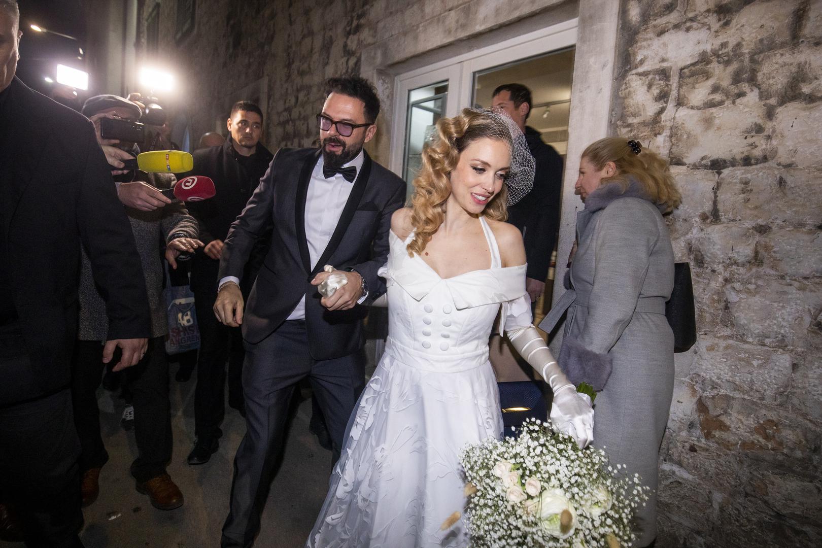 Njihova djeca pokazuju veliki interes za glazbu pa je tako prošlog Uskrsa njegova supruga Hana objavila i dječju pjesmicu "Uskrsna pjesma – Aleluja". 