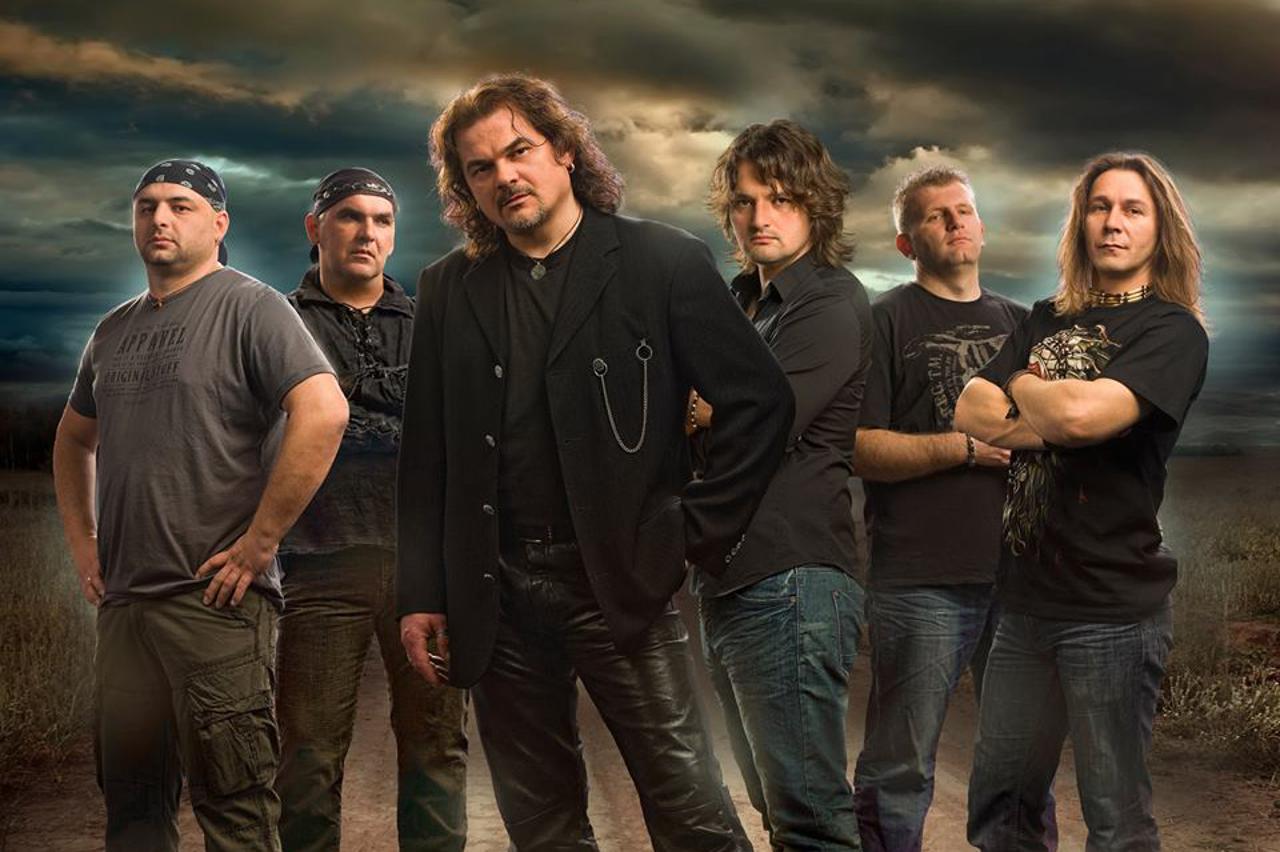 Colonia, Gazde i Opća opasnost