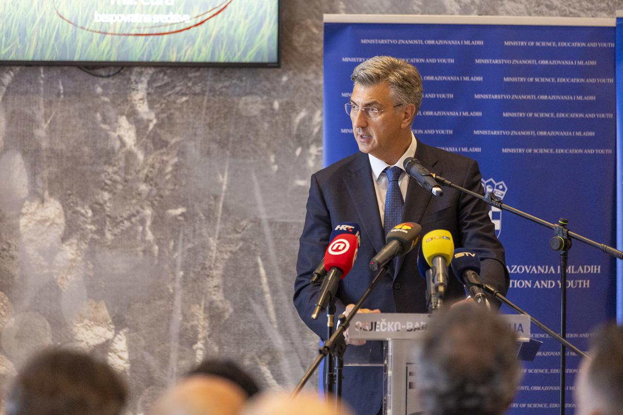 Đakovo: Andrej Plenković sudjelovao je na prvoj sjednici Vijeća za regionalni razvoj
