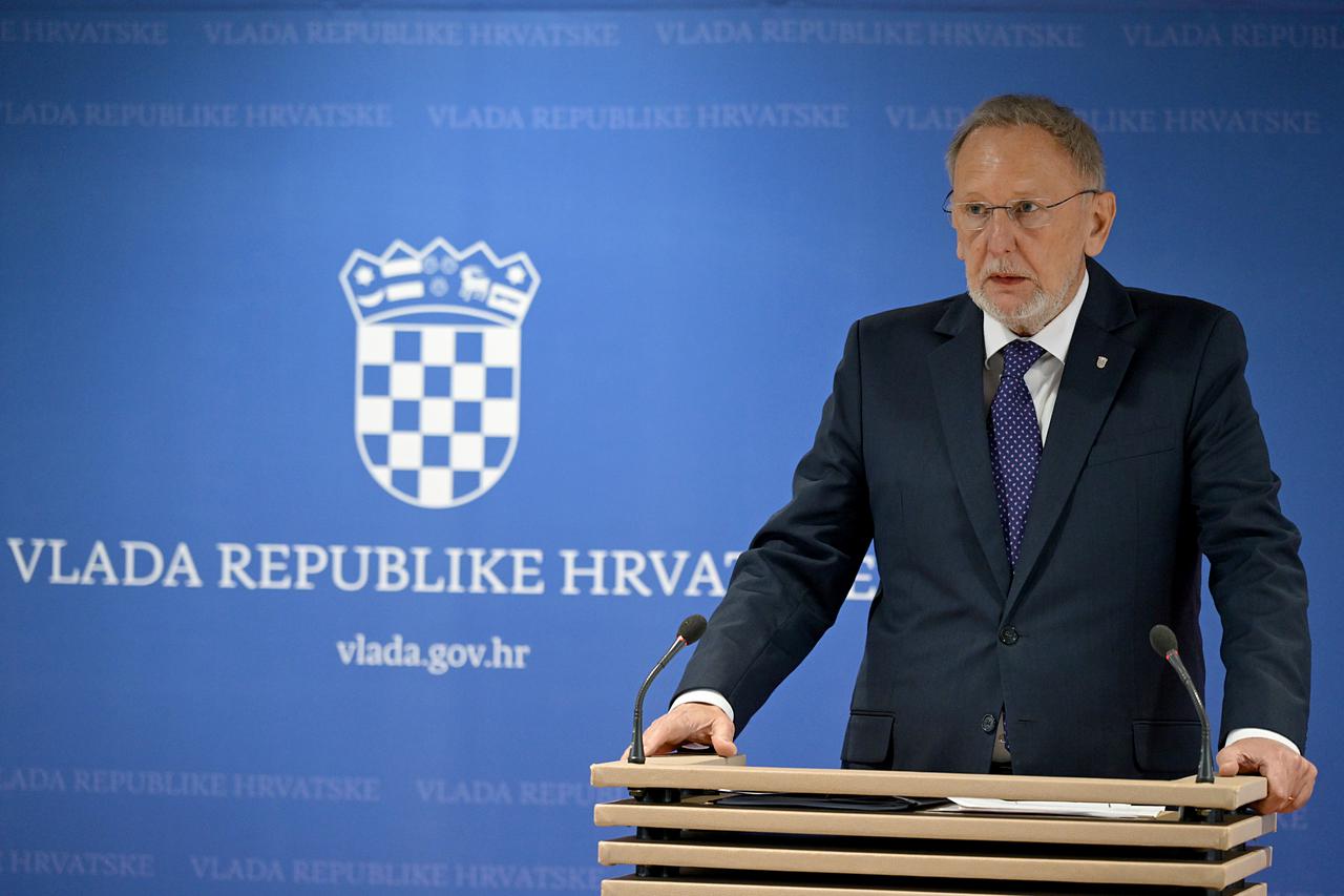 Zagreb: Davor Božinović obratio se medijima nakon sjednice Vlade RH