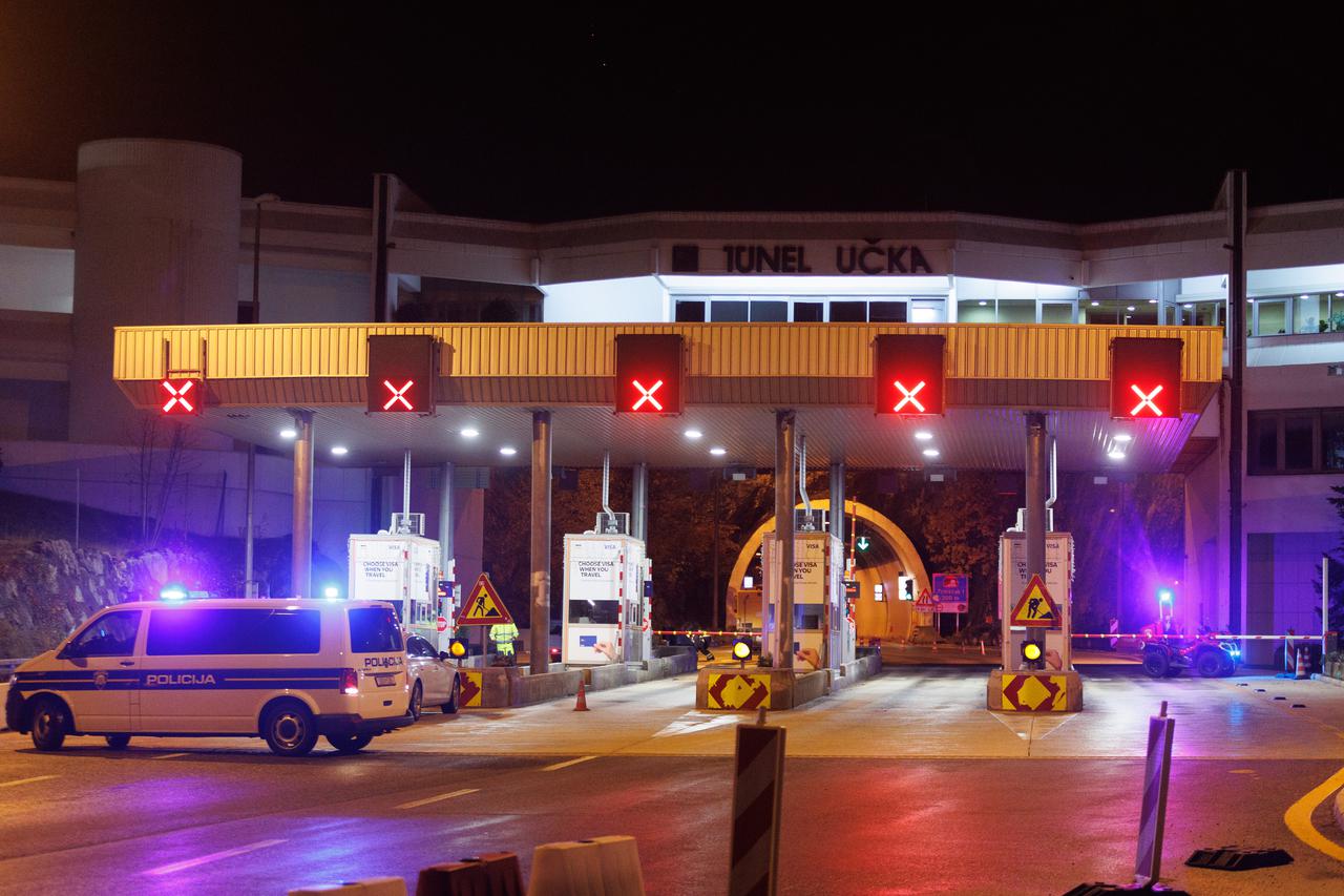 Dvije osobe poginule u prometnoj nesreći u tunelu Učka