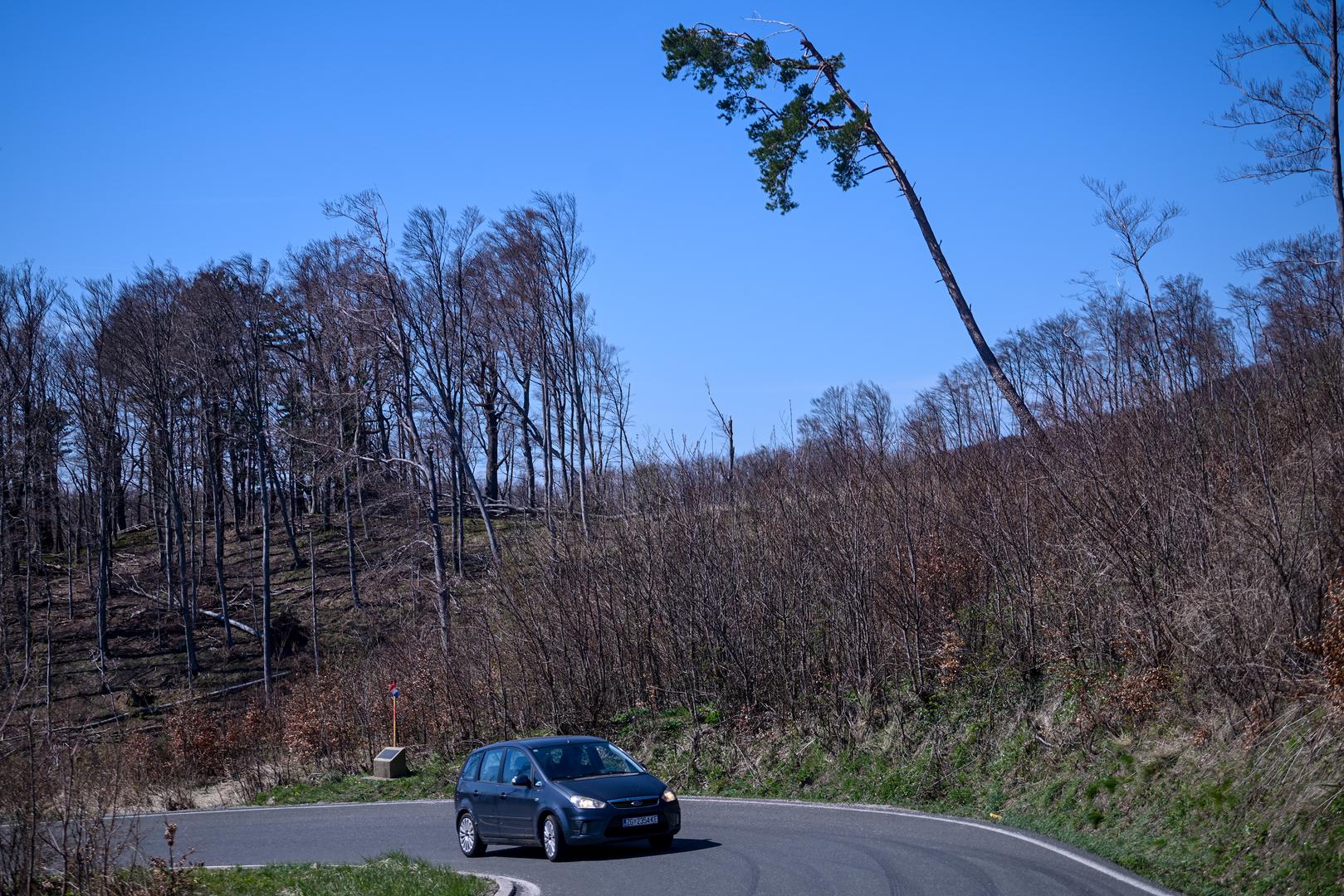 Od jučer se do vrha ponovno može žičarom i autobusnom linijom 140 iz Mihaljevca, što su mnogi iskoristili već prvog sunčanog dana.
