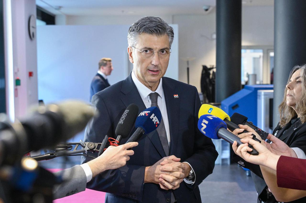Zagreb: Izjava premijera Andreja Plenkovića prije početka aktualnog prijepodneva u Saboru