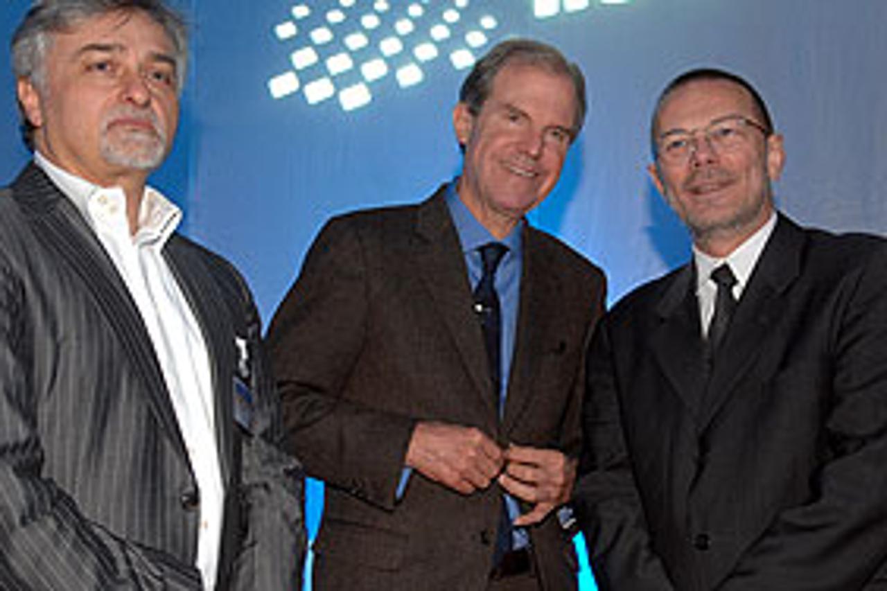 Večernjakovci Ozren Kanceljak i Marjan Jurleka s Nicholasom Negroponteom