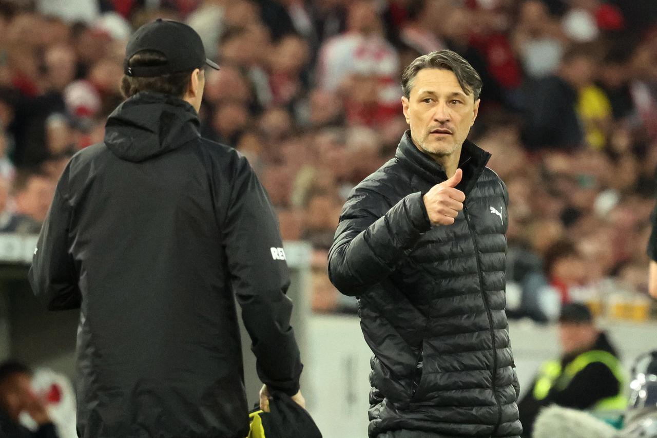 Bundesliga - VfB Stuttgart v Borussia Dortmund