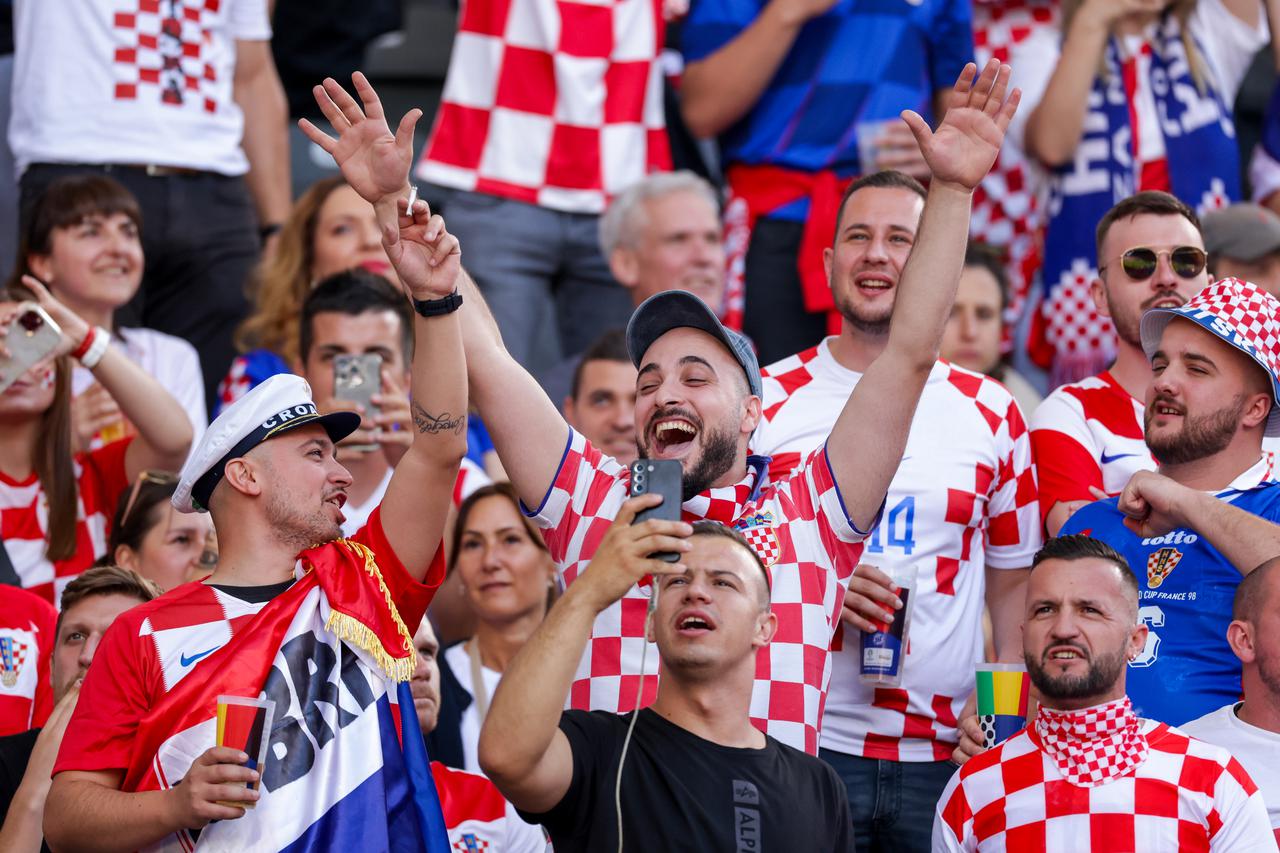 Berlin: Navijači se okupljaju na Olimpijskom stadionu uoči susreta između Španjolske i Hrvatske