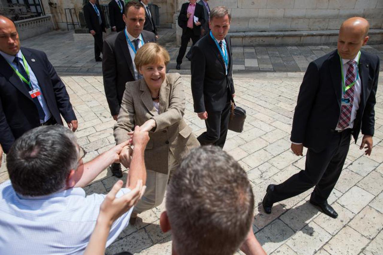 Angela Merkel,Stradun