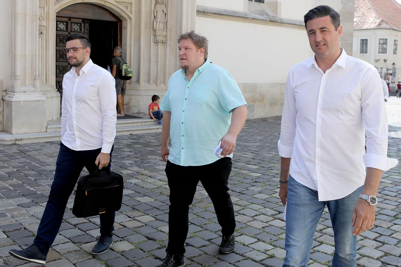 Predstavnici Koordinacije ugostitelja Hrvatske predali u Banskim dvorima svoje zahtjeve Vladi