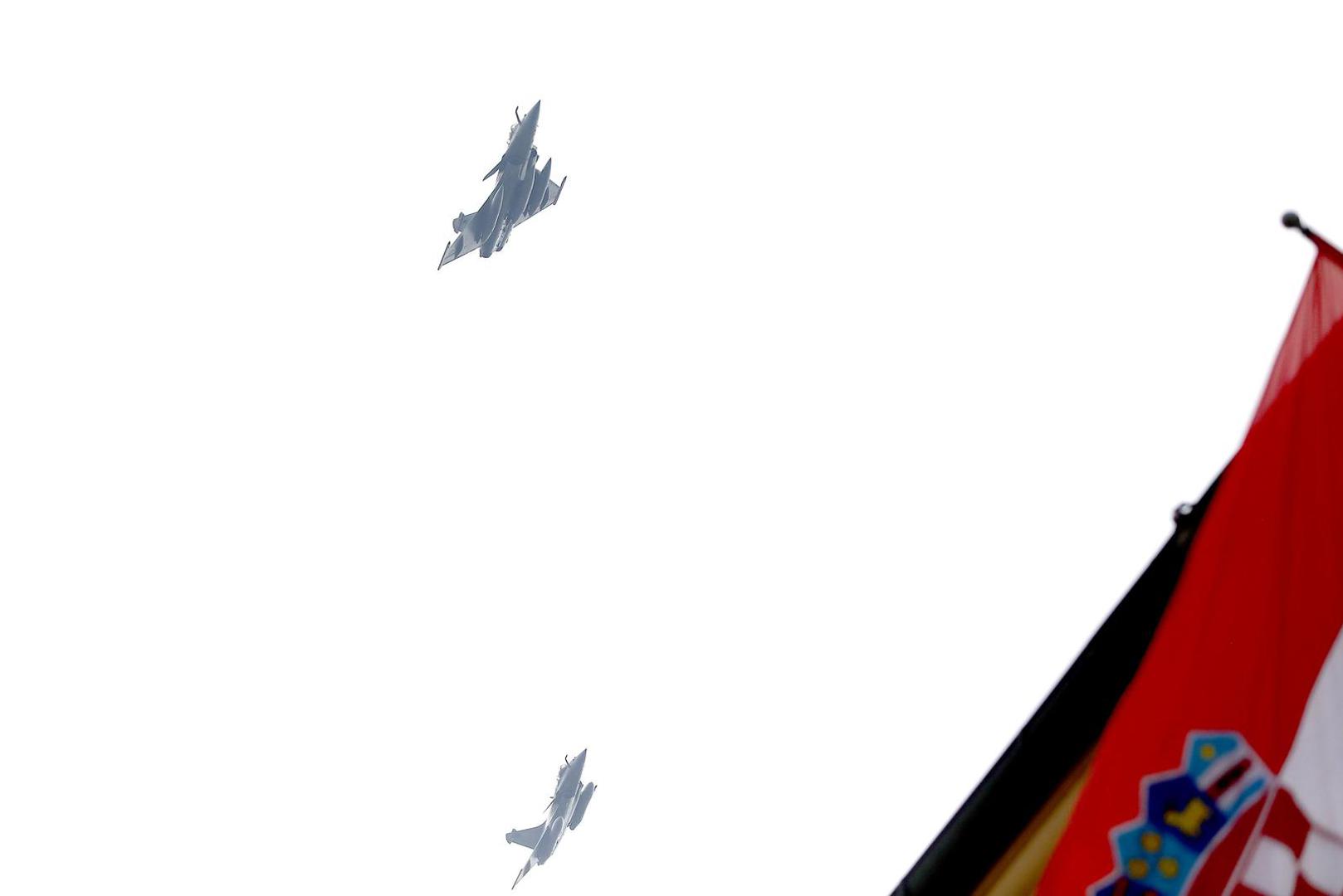 Tom prigodom u Zagreb su stigla i dva primjerka tih francuskih borbenih aviona