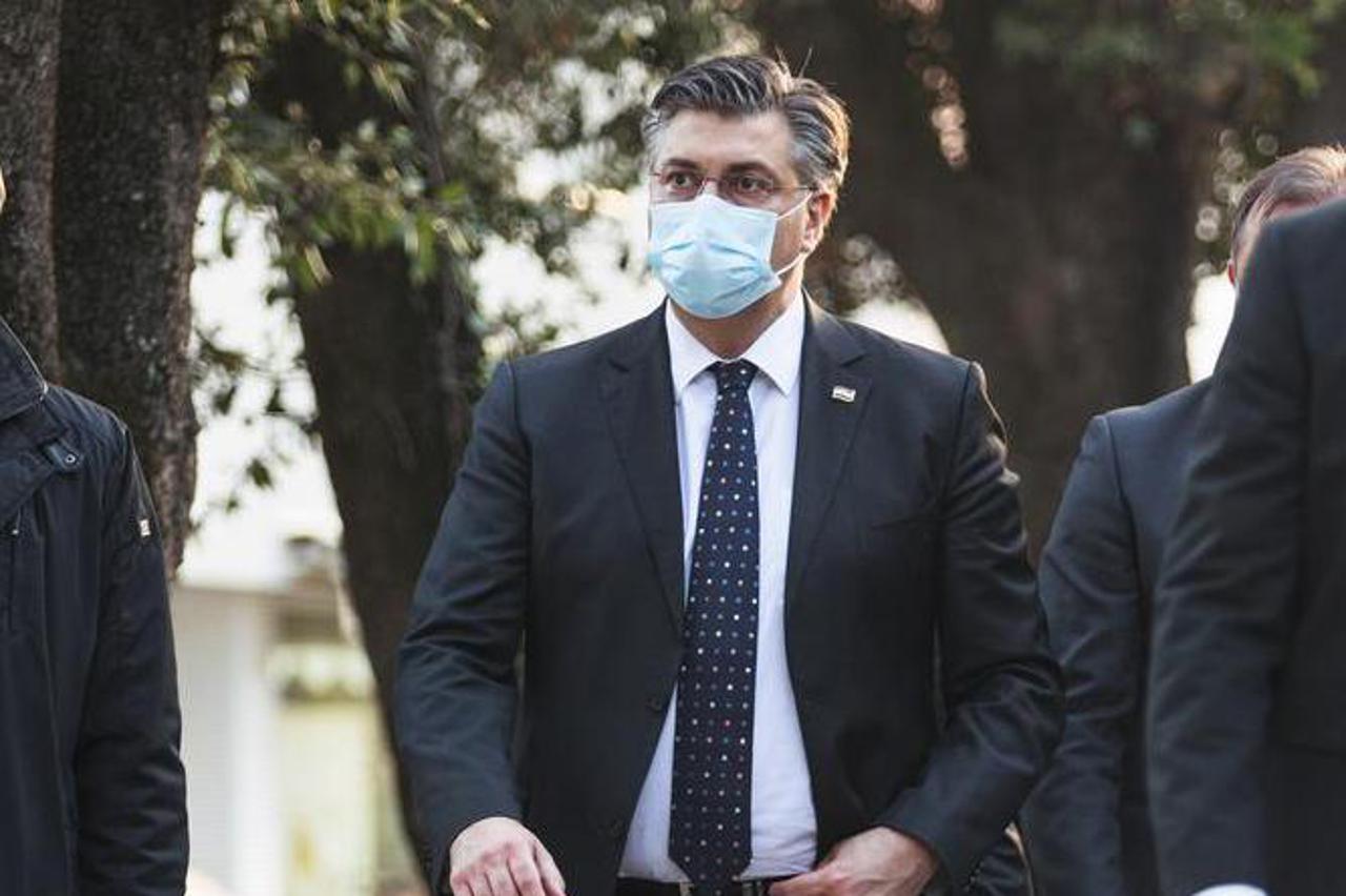 Zadar: Premijer Andrej Plenković susreo se s gradonačelnikom i županom