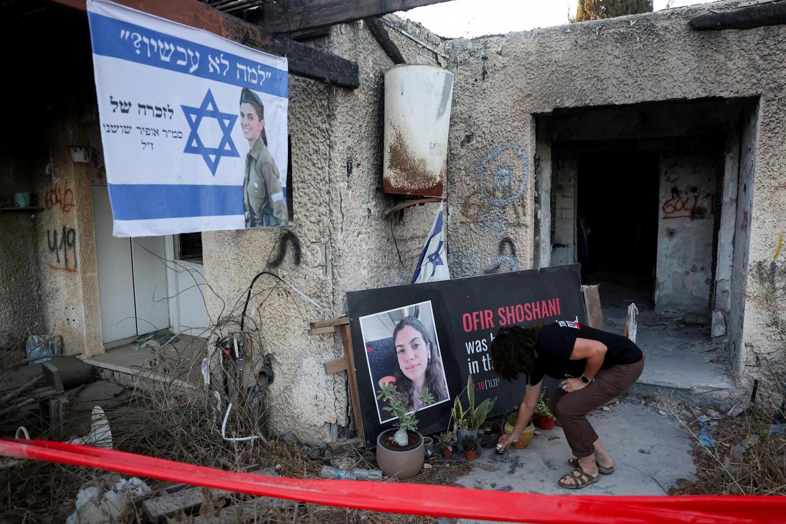 Napad je rezultirao smrću 1219 ljudi na izraelskoj strani, uglavnom civila, prema podacima AFP-a temeljenim na službenim izraelskim podacima. Militanti su također oteli 251 taoca i odveli ih u Gazu, od kojih je 47 još uvijek zatočeno, uključujući 25 za koje izraelska vojska tvrdi da su mrtvi.