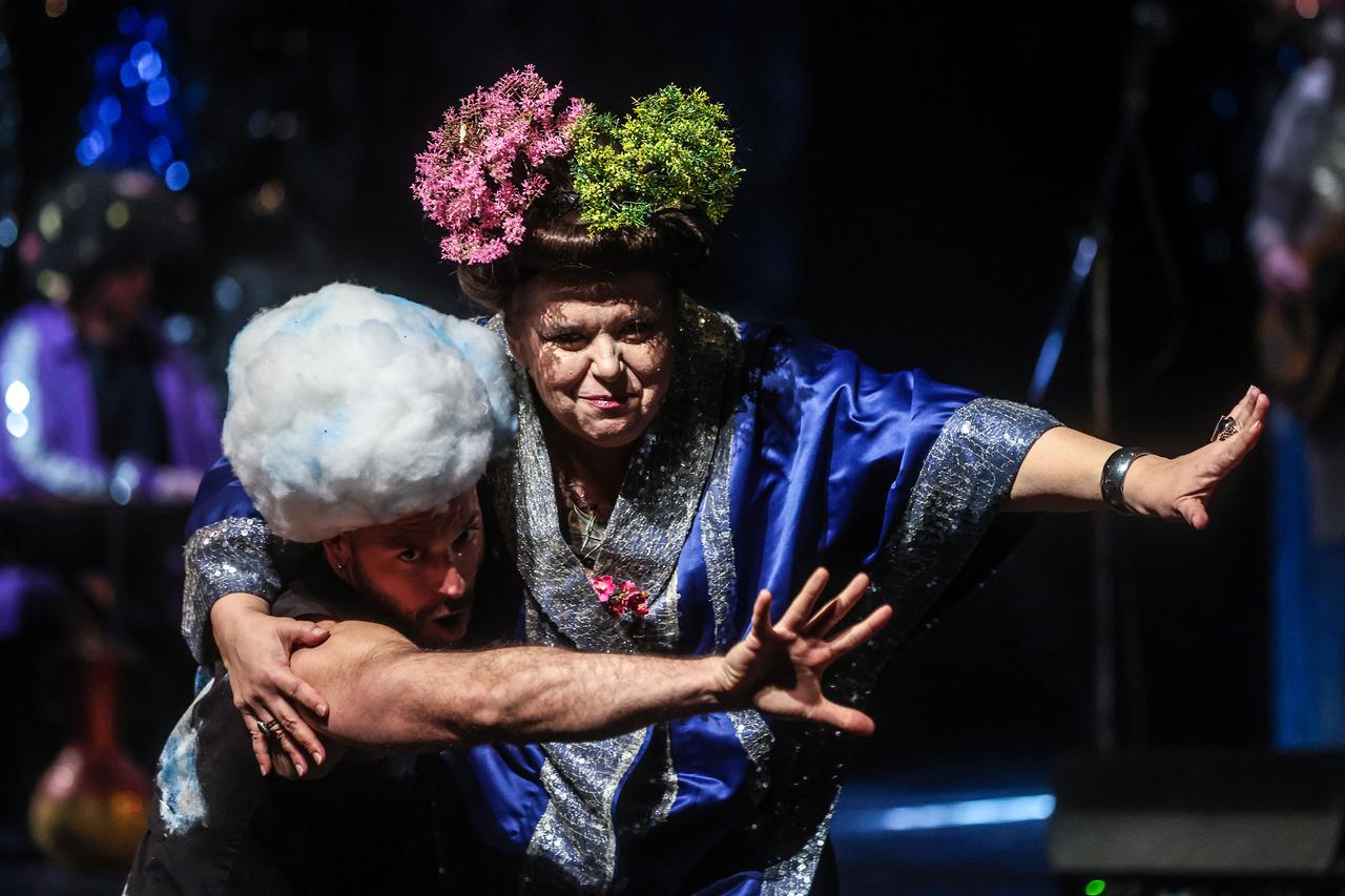 Zagreb: Svecana premijera predstave "Mitomanija"