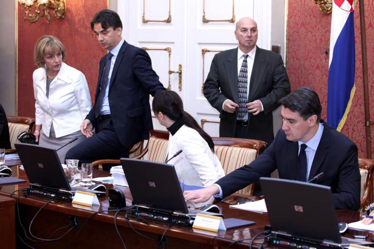 vlada,sjednica vlade (1)