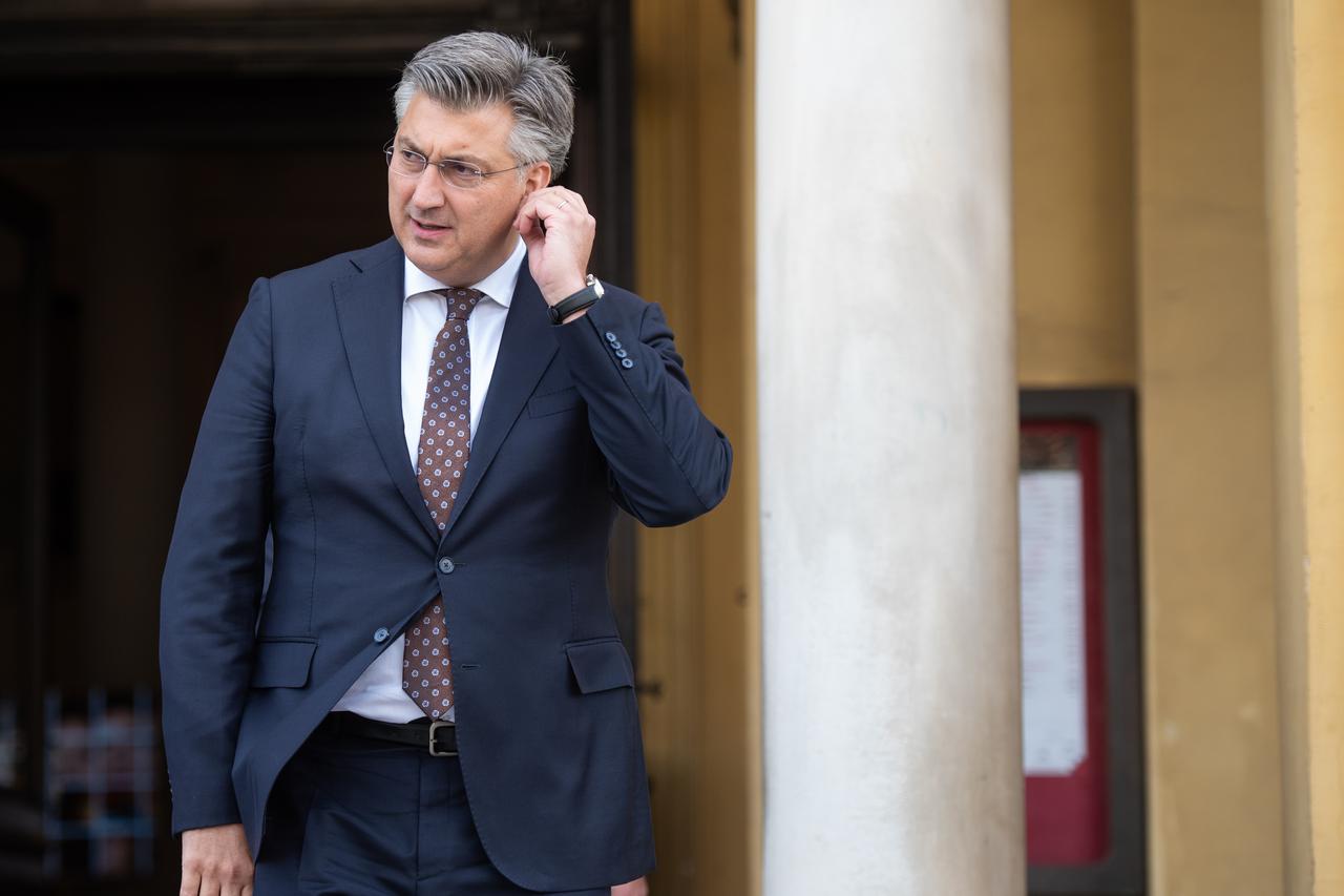 Zagreb: Premijer Andrej Plenković dao je izjavu za medije nakon svečane akademije u HNK