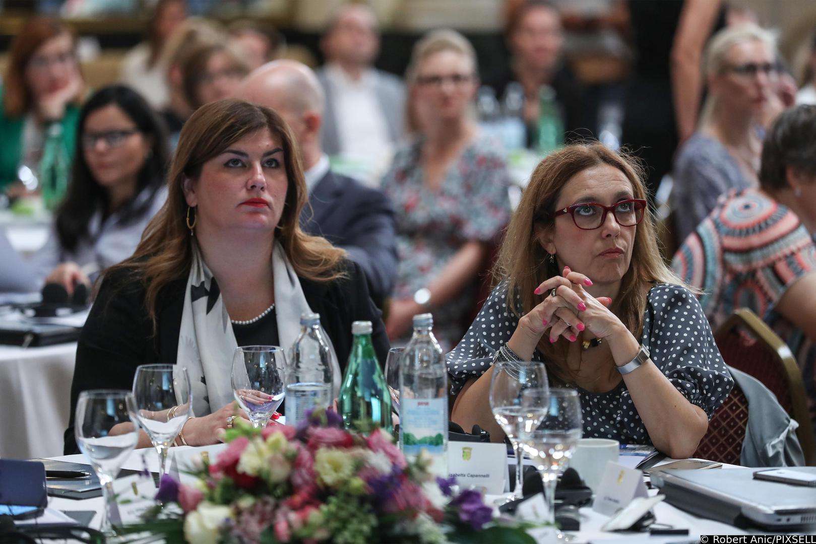 05.07.2019., Zagreb - U hotelu Esplanade odrzana je konferencija Ministarstva regionalnog razvoja i EU fondova te Svjestske banke "Razvojno iskustvo regije Emilija-Romagna i komplementarnost modela za Slavoniju, Baranju i Srijem". ministrica regionalnoga razvoja i fondova Europske unije Gabrijela Zalac, direktorica Ureda Svjetske banke za Hrvatsku i Sloveniju Elisabetta Capannelli Photo: Robert Anic/PIXSELL