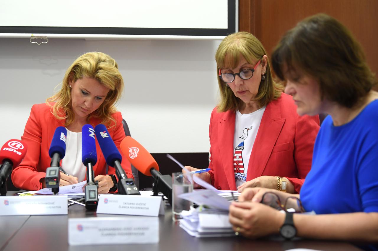 Siniša Hajdaš Dončić i Peđa Grbin