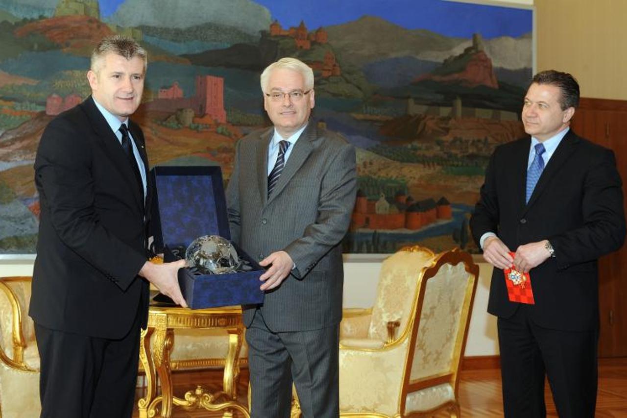 Josipović Šuker