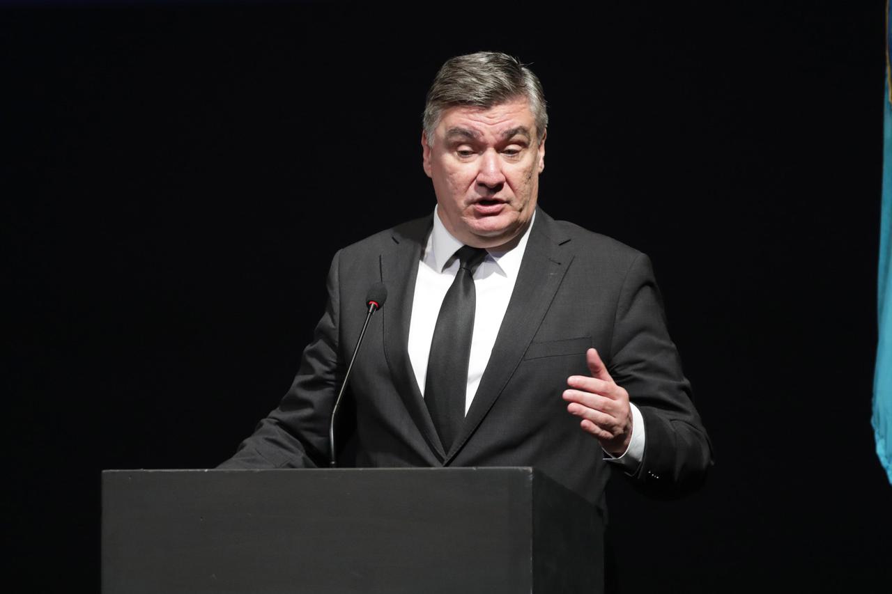 Rijeka: Predsjednik Zoran Milanović na svečanoj sjednici Ekonomskog fakulteta