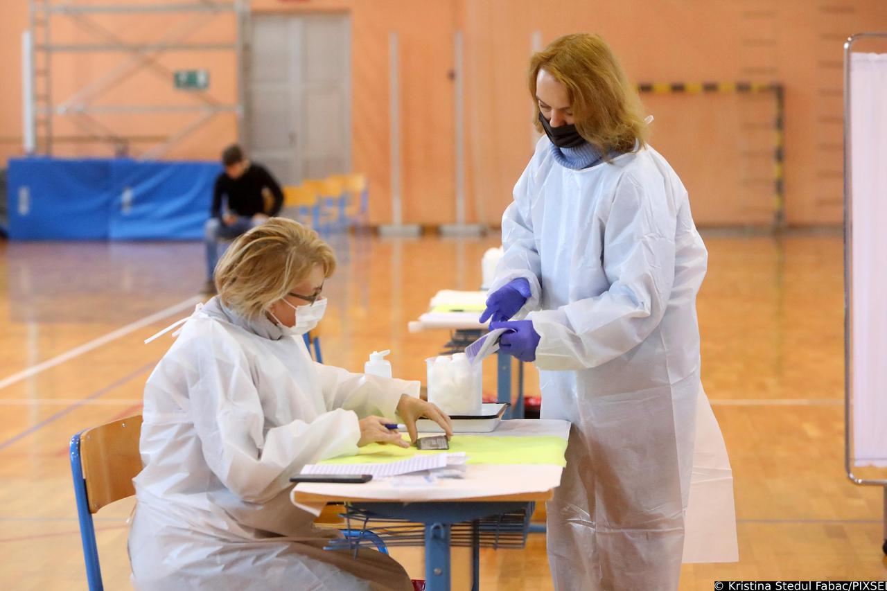 Karlovac: Ponovno otvaren punkt za masovno cijepljenje građana protiv koronavirusa