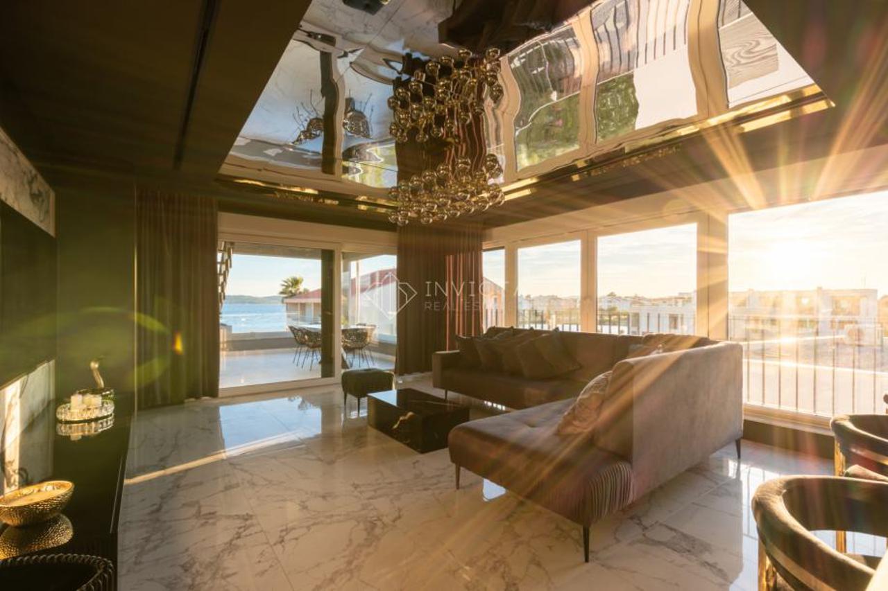 Zagreb: Tony Cetinski na prosvjedu protiv korona mjera