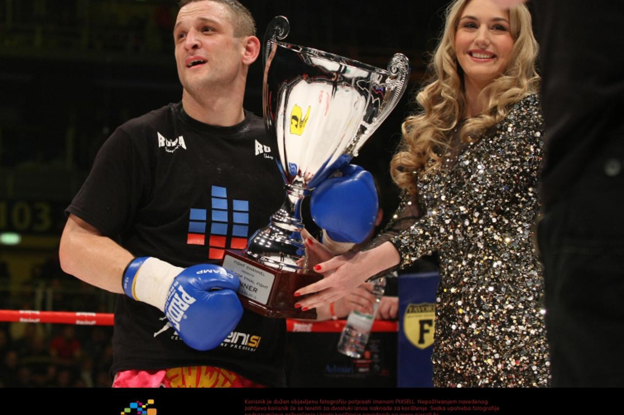 \'10.03.2012., Arena Zagreb, Zagreb - Borilacki spektakl Cro Cop Final Fight. Ivan Posavec vs Miran Fabjan. Photo: Marko Prpic/PIXSELL\'