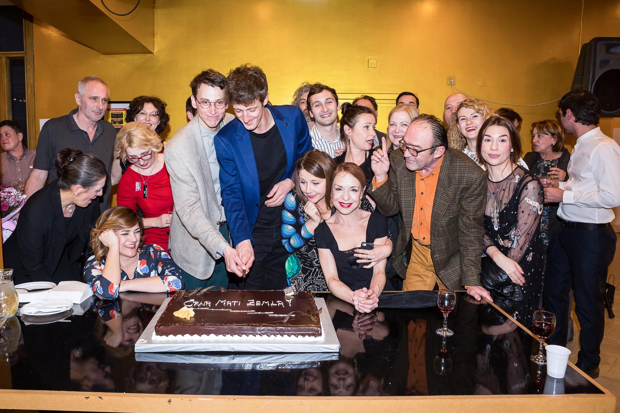 Zasluženo slavlje nakon premijere