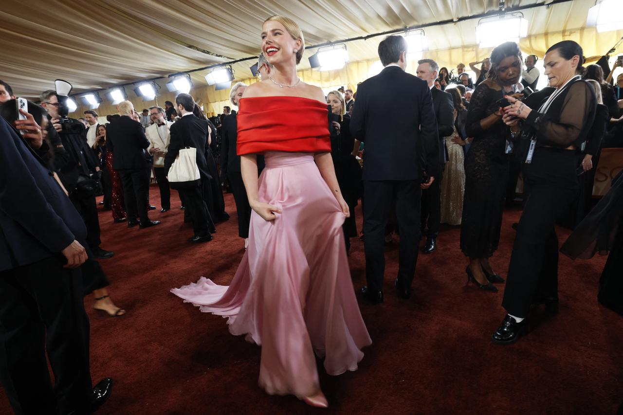 Jessie Buckley, favoritkinja za Oscara za najbolju glumicu