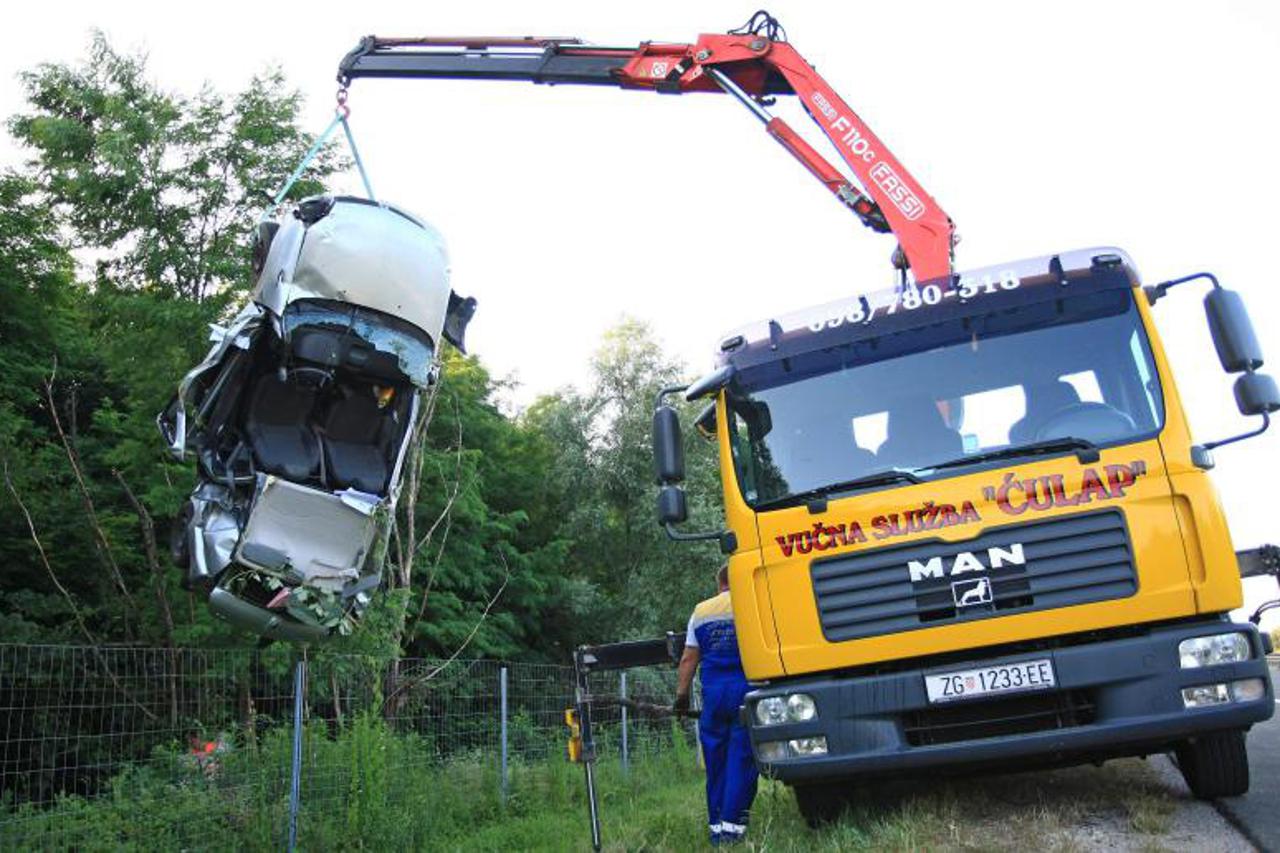 prometna nesreca,dugo selo,portal (1)