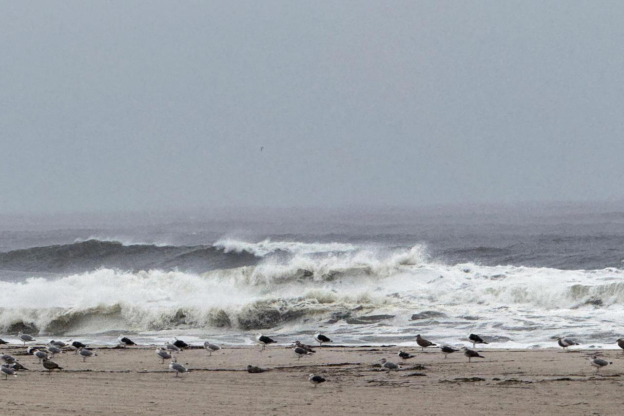 Inclement weather, in Long Beach