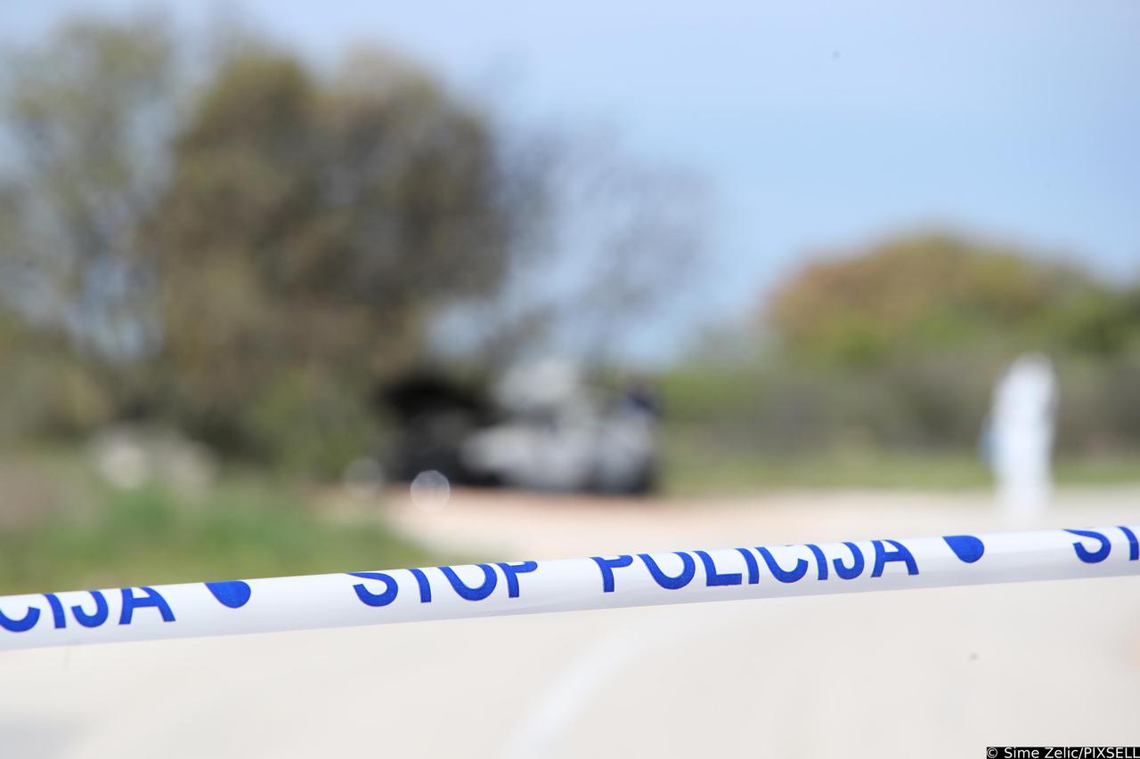 Zadar: Jedna osoba smrtno stradala u požaru automobila u Lovincu