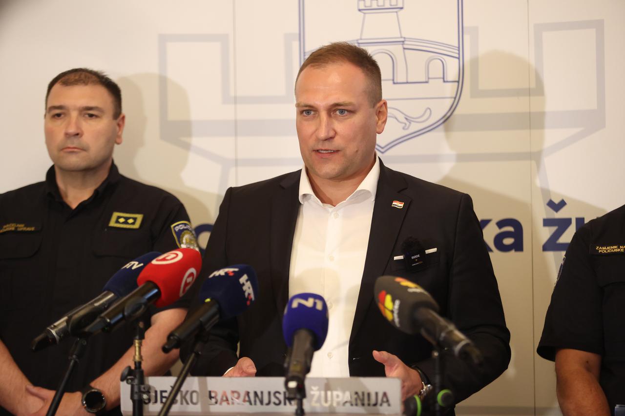 Osijek: Izjava ministra Vlajčića nakon održanog sastanka pod temom Afričke svinjske kuge