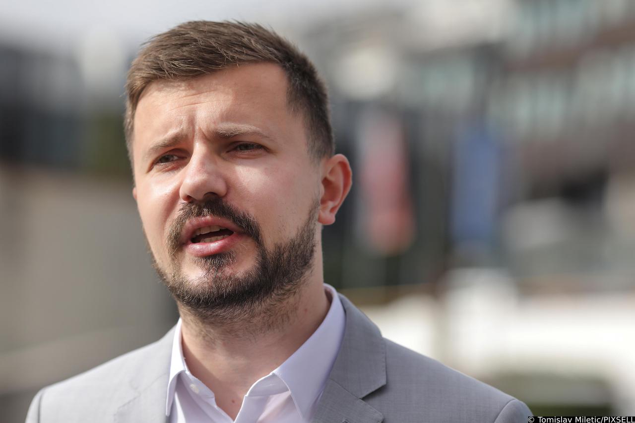 Zagreb: Davor Nađi, kandidat za gradonačelnika, obratio se medijima